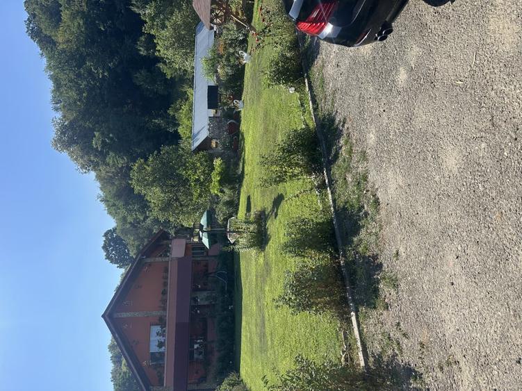 Casă cu 5 camere cu Teren 2800 Mp în Central