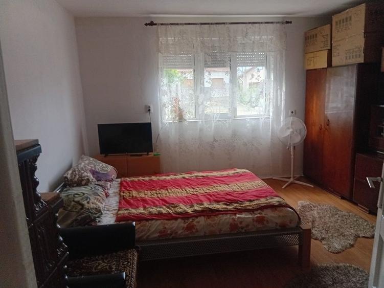 Casă cu 4 camere cu Teren 800 Mp în Central
