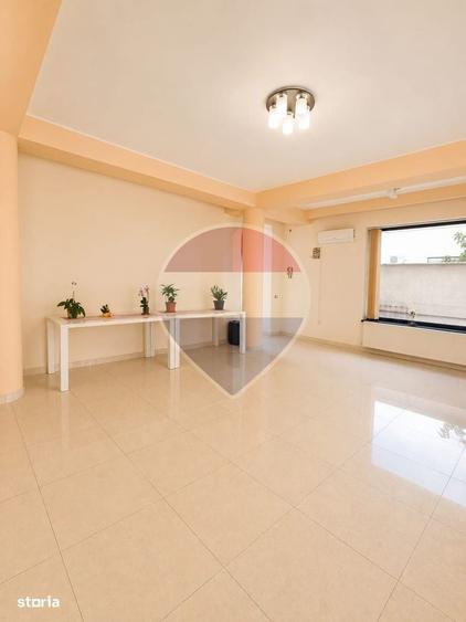 Casă cu 4 camere cu Teren 750 Mp în Fundeni