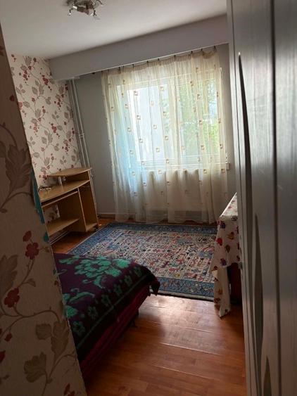 Apartament cu 4 camere decomandat în Cantacuzino