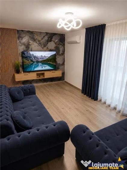 Apartament cu 2 camere decomandat în Tractorul