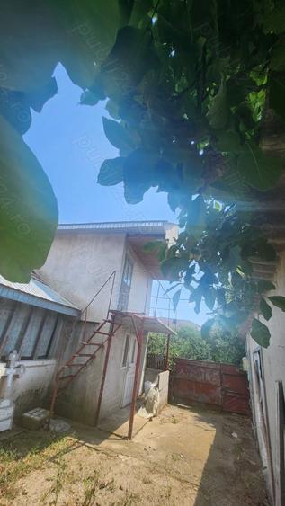 Casă cu 4 camere în Frumoasa