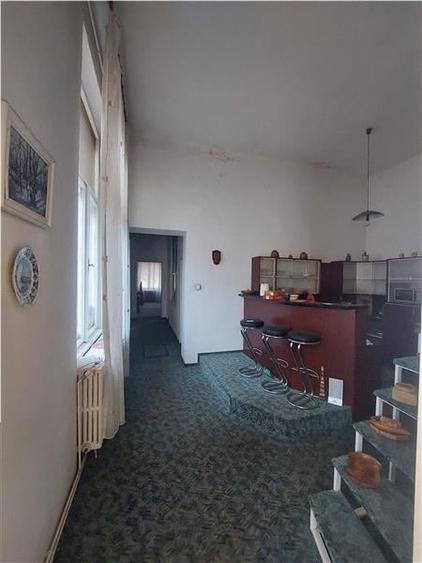 Apartament cu 2 camere decomandat, mobilat în Ultracentral