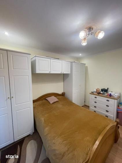Apartament cu 3 camere decomandat în Săsar