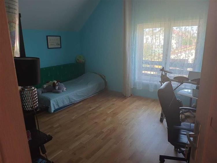 Casă cu 4 camere cu Canalizare în Bartolomeu