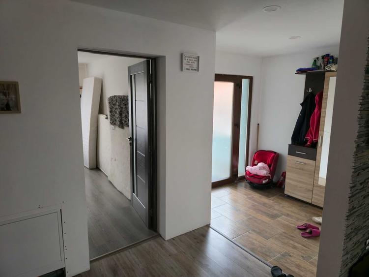 Casă cu 4 camere în Copăceni