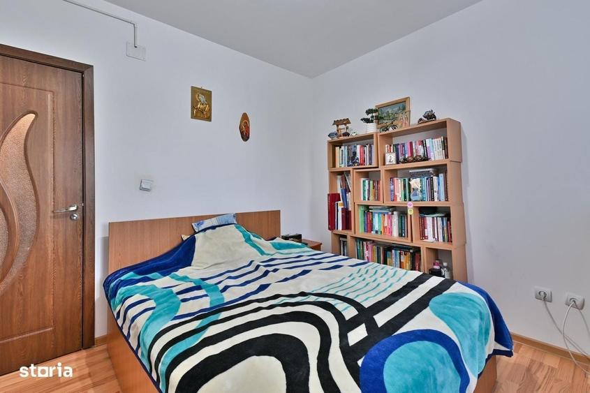 Apartament cu 3 camere semidecomandat în Central
