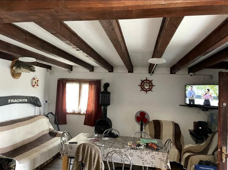 Casă cu 4 camere cu Teren 333 Mp în Mila 23