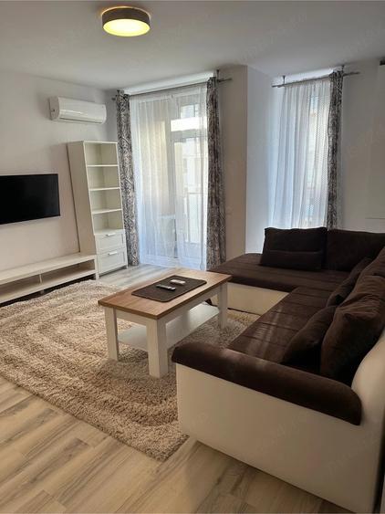 Apartament cu 2 camere decomandat în Torontalului