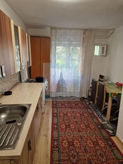 Apartament cu 2 camere decomandat în Craiter