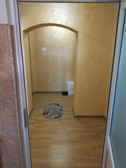 Apartament cu 2 camere decomandat în Gugești