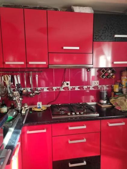 Apartament cu 3 camere decomandat în Țiglina 1