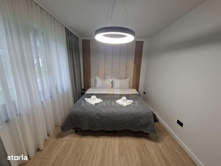 Apartament cu 2 camere decomandat în Poiana Brașov