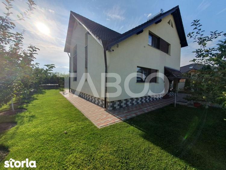 Casă cu 4 camere cu Piscina în Central