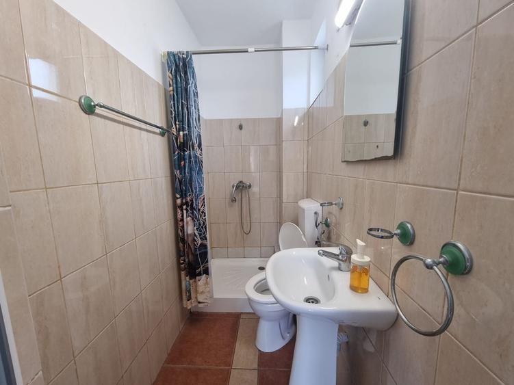 Casă cu 7 camere cu Canalizare în Exterior Nord