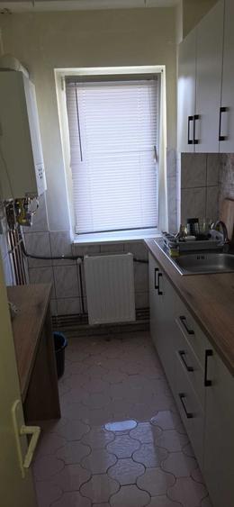 Apartament cu 3 camere semidecomandat în Găvana