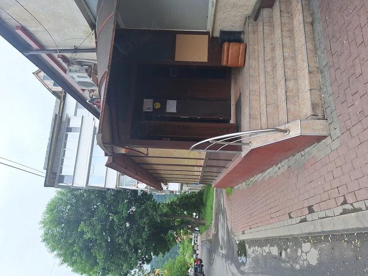 Spațiu comercial, de 300 mp, în Central
