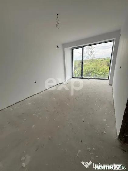 Casă cu 3 camere cu Teren 200 Mp în Smeura