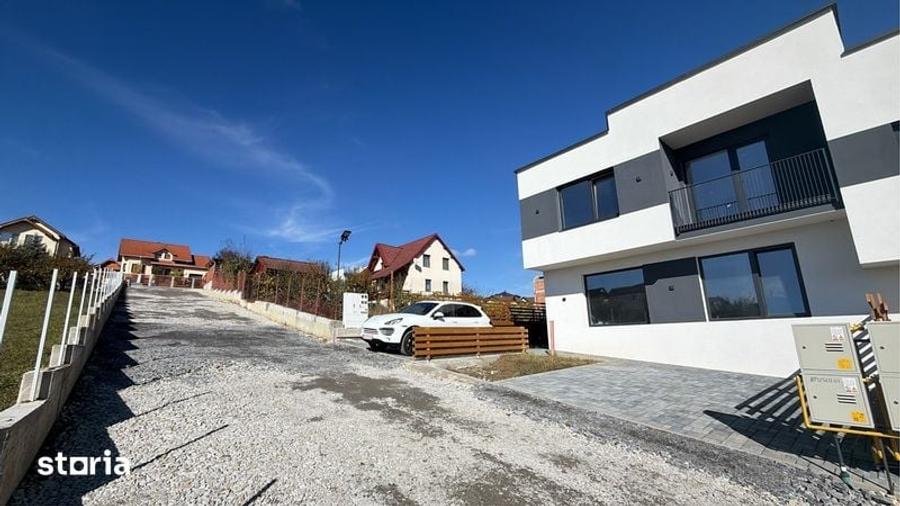 Casă cu 4 camere cu Teren 105 Mp în Central