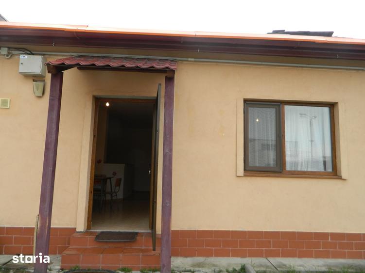 Apartament cu 2 camere semidecomandat în Aradului