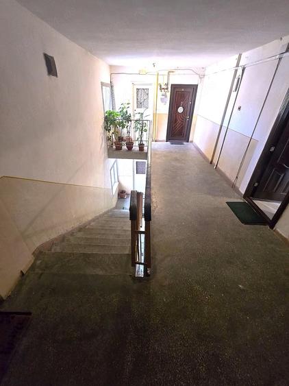 Apartament cu 2 camere decomandat în Micro 16