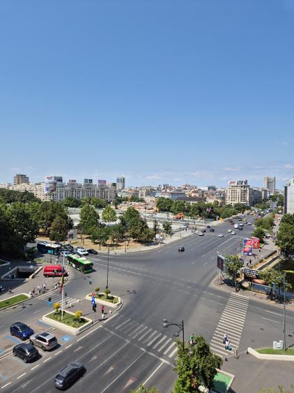 Birou, de 125 mp, în P-ța Unirii
