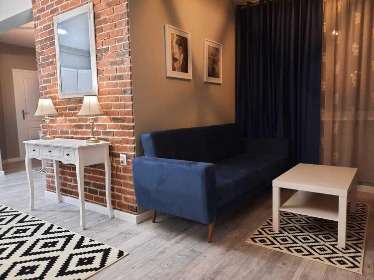 Apartament cu 2 camere nedecomandat în Central