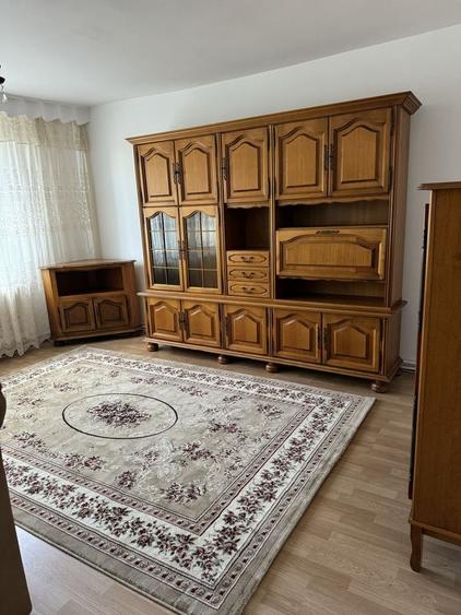 Apartament cu 3 camere decomandat în Ultracentral