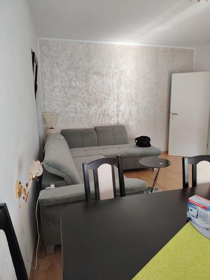 Apartament cu 2 camere decomandat în Sânpetru — fotografia 3