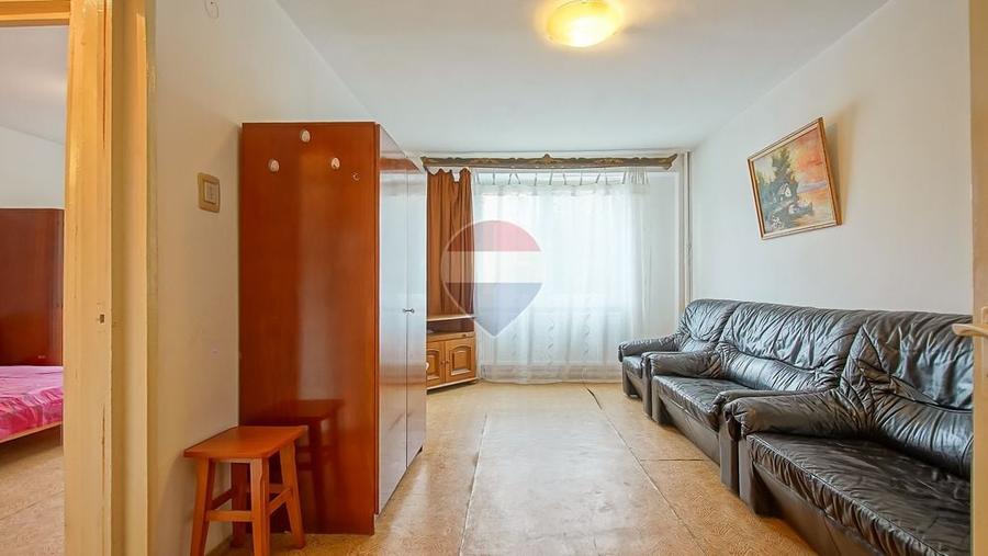 Apartament cu 2 camere semidecomandat în Est