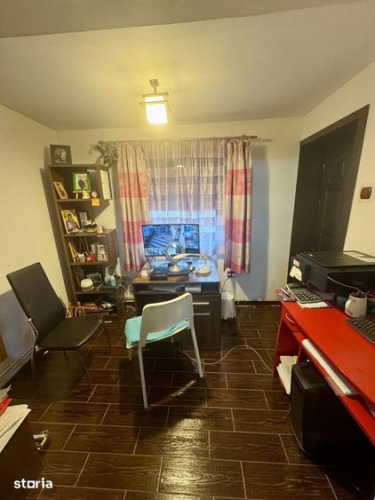 Casă cu 5 camere cu Teren 350 Mp în Central