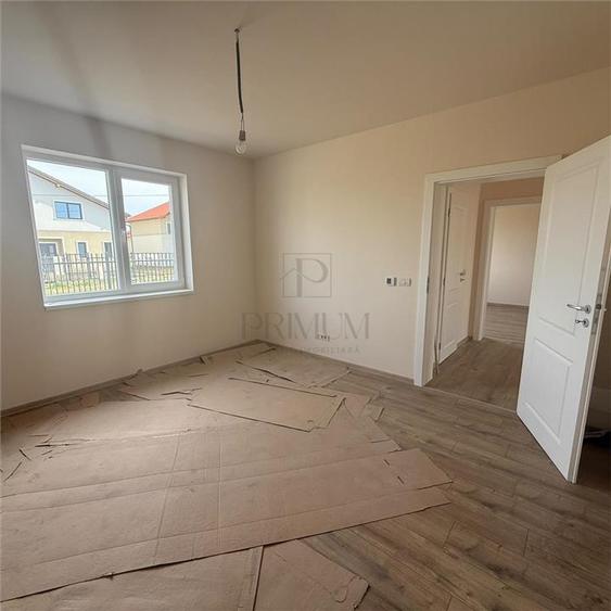 Casă individuală cu 4 camere cu Teren 600 Mp în Moșnița Nouă