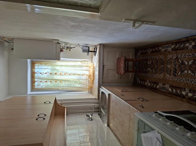Apartament cu 2 camere semidecomandat în Florilor