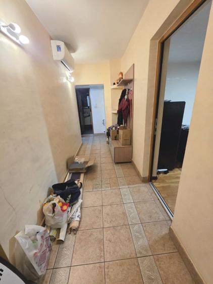 Apartament cu 2 camere decomandat în Calea Călărașilor