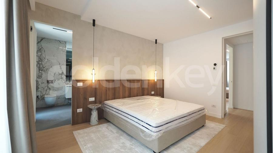 Apartament cu 4 camere semidecomandat, mobilat în Aviatorilor