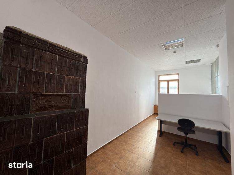 Spațiu comercial, de 90 mp, în Dămăroaia