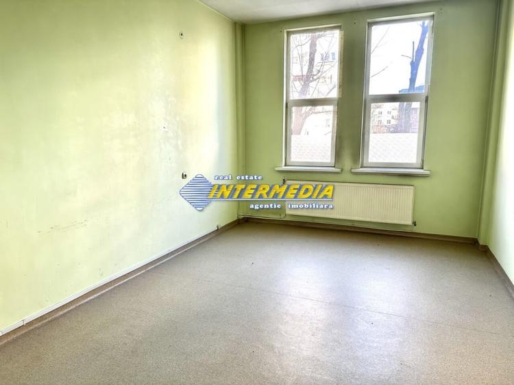 Spațiu comercial, de 330 mp, în Cetate