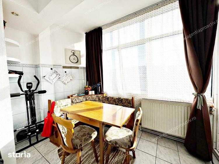 Apartament cu 2 camere decomandat în Micro 14