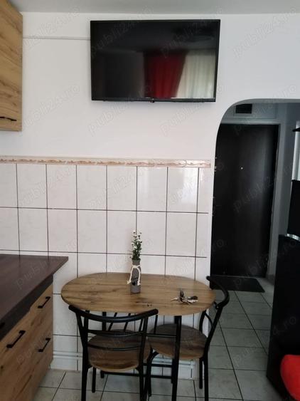 Garsonieră decomandată în Central