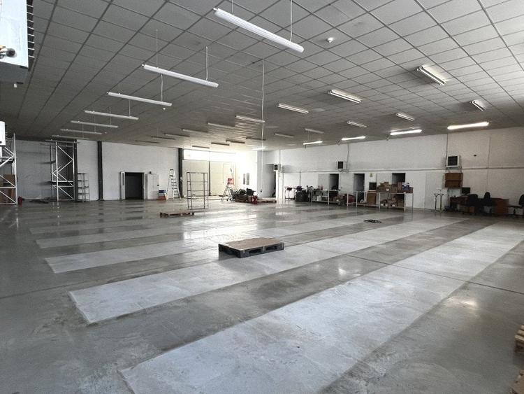 Spațiu industrial, de 905 mp, în Dâmbul Rotund