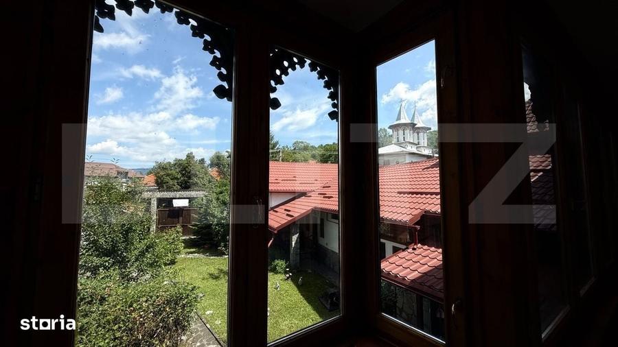 Casă cu 4 camere decomandat în Pietroșița
