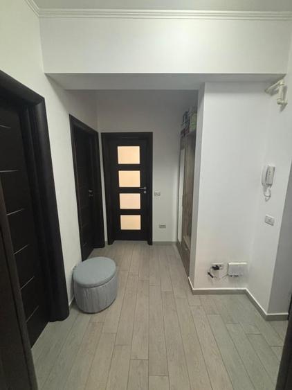 Apartament cu 2 camere decomandat, mobilat în Roșu