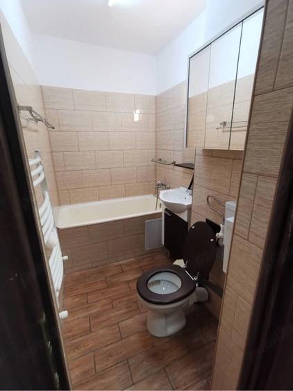 Garsonieră semidecomandată în Apărătorii Patriei