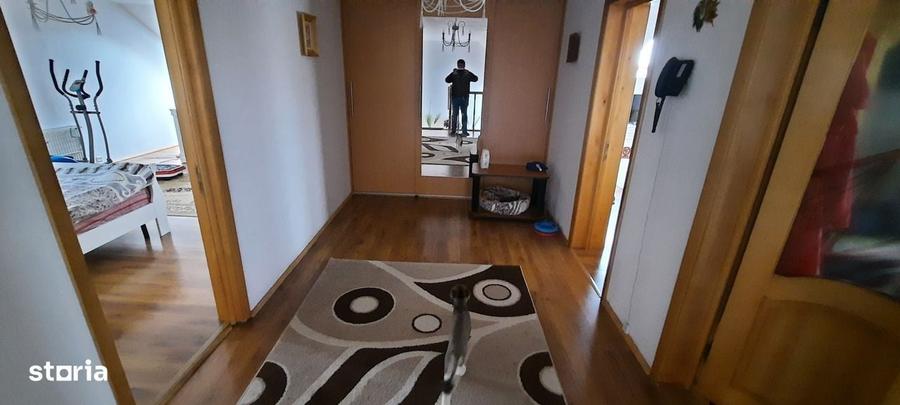 Casă cu 4 camere în Mănăstirea Doamnei