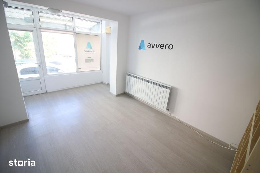 Apartament cu 3 camere decomandat în Micro 17