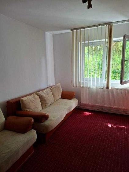 Apartament cu 2 camere semidecomandat în Drumul Carului