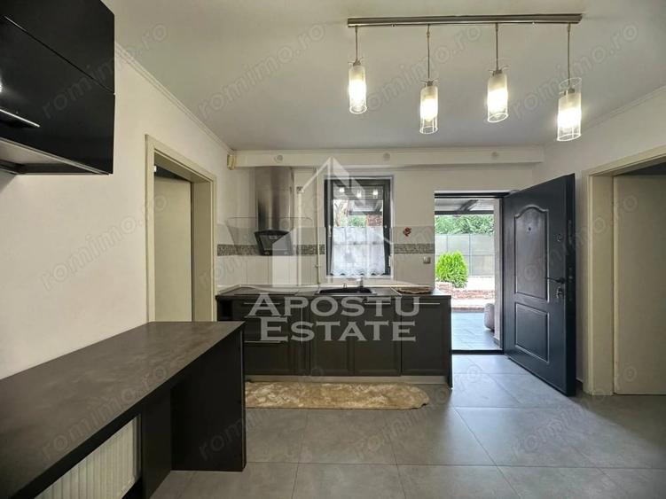 Casă cu 4 camere cu Teren 240 Mp în Lipovei