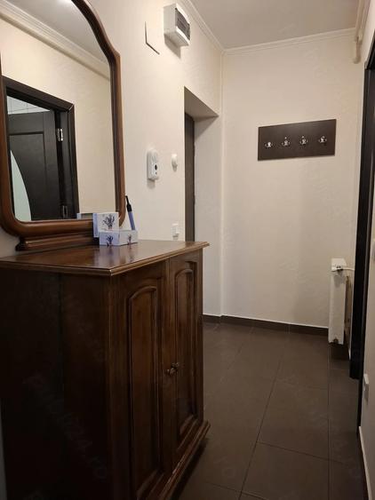 Apartament cu 2 camere semidecomandat în Bună Ziua