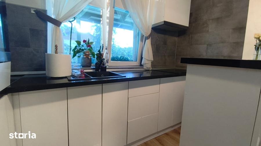 Casă cu 5 camere cu Teren 948 Mp în Central