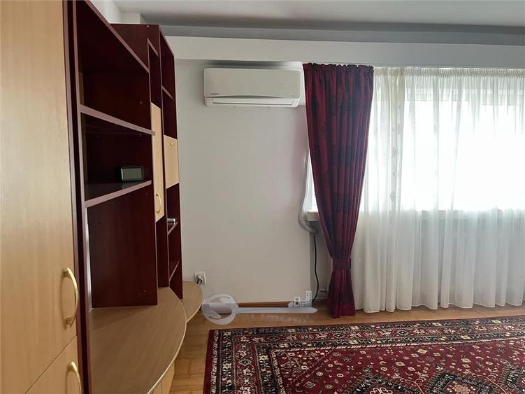 Garsonieră decomandată în Gară